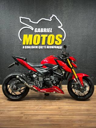 SUZUKI GSX-S750A 